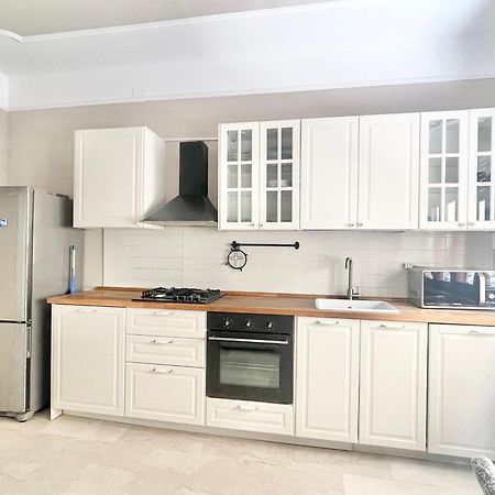 Regina Elena Apartments ペスカーラ エクステリア 写真